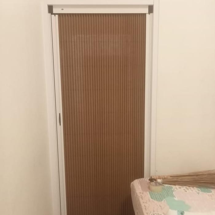 Lipat door honey comb seri 3xx blackout penyekat ruangan minimalis