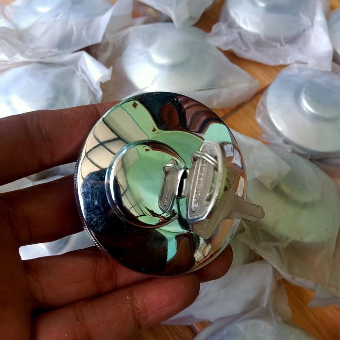 PREMIUM tutup tangki suzuki a100 gt100 gt125 ts100 gt185 nos non original