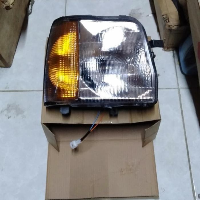 Head Lamp Mobil Suzuki Karimun Kotak Kanan Kode 072