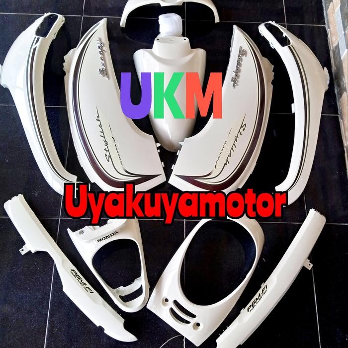 cover full body halus scoopy fi cream plus emblem 2013-2016