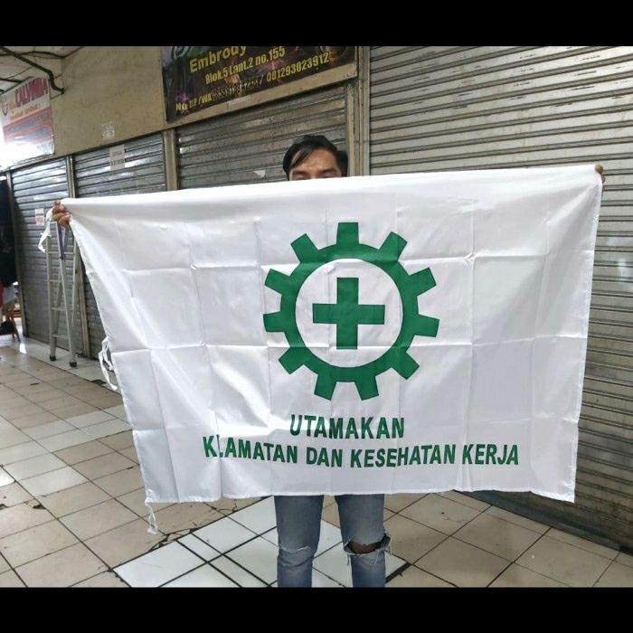 

Terlaris BENDERA K3 BAHAN ASAHI Uk. 90x135 SALE