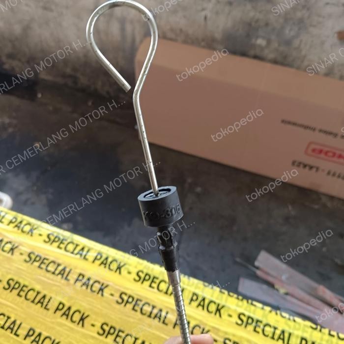 COLOKAN OLI HINO BUS RK8J 15301-E0810