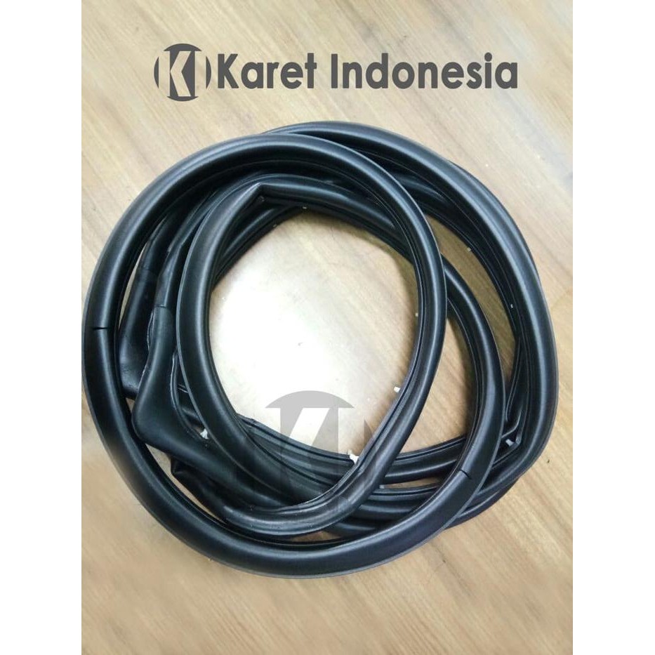 Karet Pintu Kijang Super Full 1 Mobil