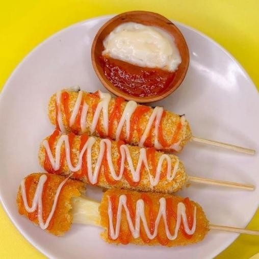 

Ger Corndog Mozarella uk. Jumbo Frozen Paket Hemat isi 3