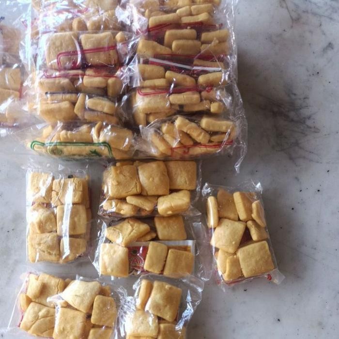 Kerupuk Tahu Pinokio kemasan 1 pak Snack Makanan Food Pedas Cemilan