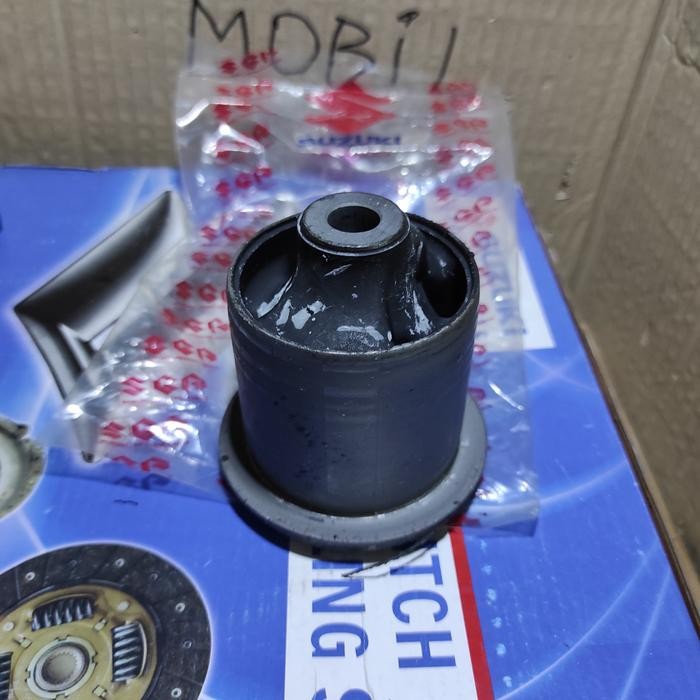 Bushing Arm Belakang Ertiga