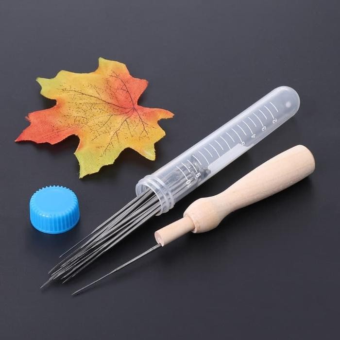 

Felting Needles - Jarum Felting Gagang Kayu (18pcs)