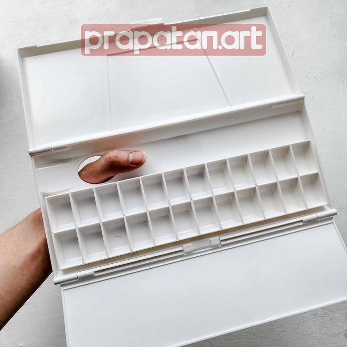 

Maries Watercolor Handheld Drawing Palette H034 Tempat Cat Air