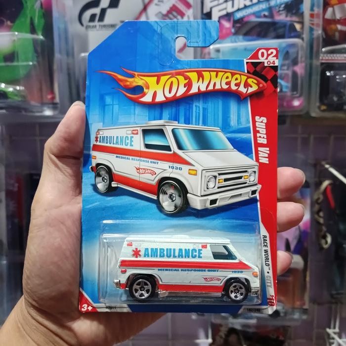 Hot Wheels Super Van Ambulance ( Rare )