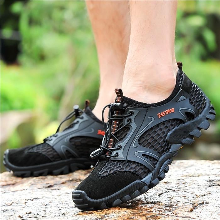 Eiger - Sepatu Pria Cowok Mendaki Gunung Outdoor Waterproof Olahraga Mancing