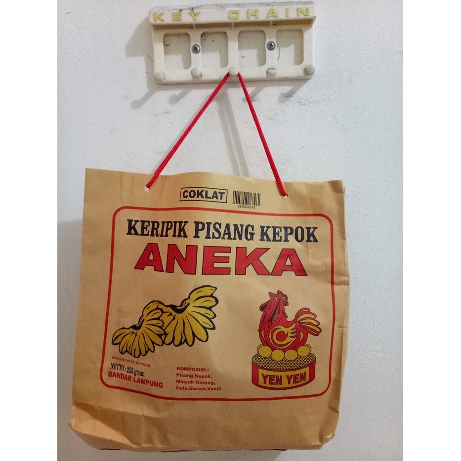 

Sedia KERIPIK PISANG COKLAT ANEKA YENYEN LAMPUNG