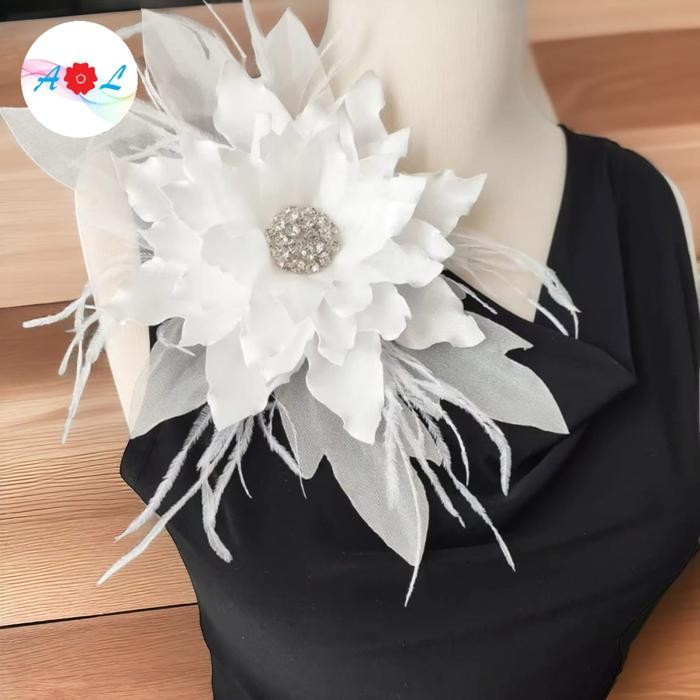 bross bunga Ostrid-bross bunga mute-bross bunga handmade-bross bunga kain