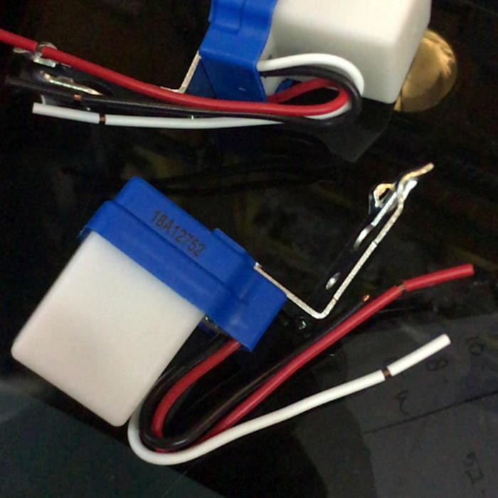 foto sel photocel otomatis cahaya fotosel cahaya lampu jalan pju