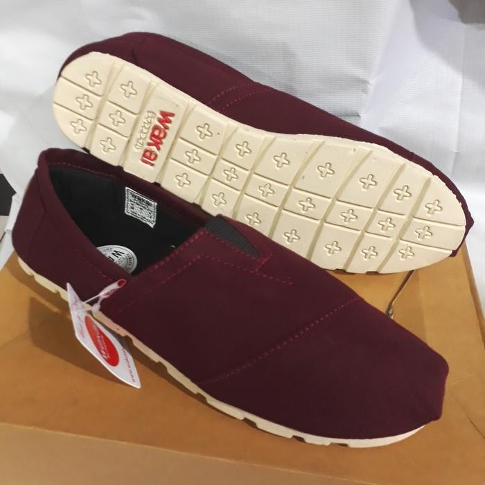 Terbaru Sepatu Slip On Pria Wakai Original Merah Marun