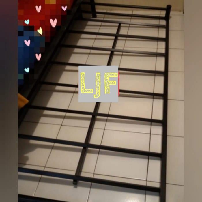 Ranjang Sorong Besi