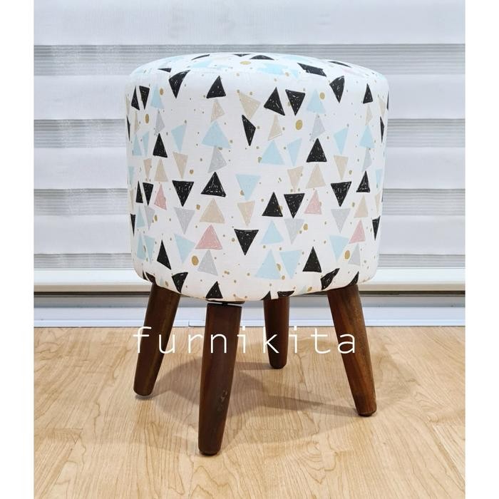 Sofa Kecil Bulat - Button Stool Air [Kuracc]