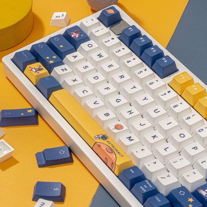 New Product Astronaut Pbt Keycaps Cherry