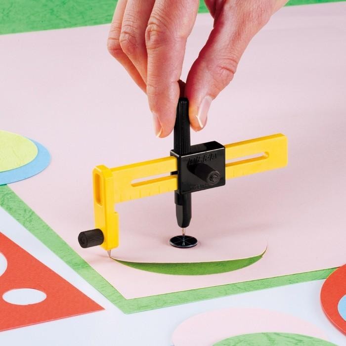 

Circle Cutter Cmp-1 Olfa Memotong Lingkaran 1Cm - 15Cm