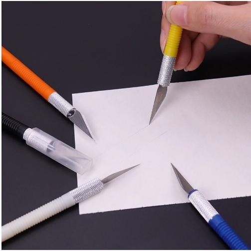 

PAPER/STICKER CUTTER PISAU KERTAS/STIKER WARNA WARNI BONUS 6PCS BLADES KODE 366