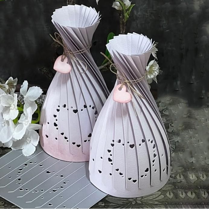 

LOVELYCRAFTSTORE METAL CUTTING DIES #L012 - LANTERN, DECOATION, FOR CARDS JURNAL MAHAR KODE 511