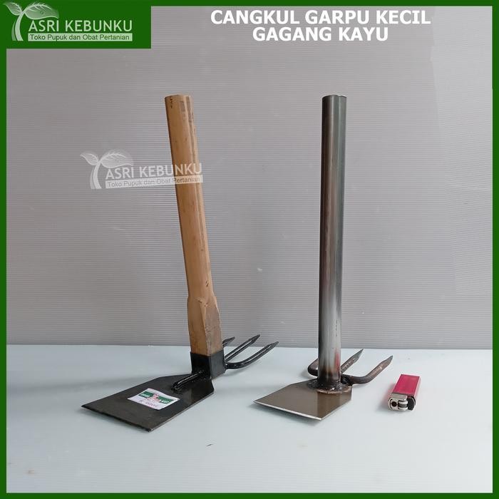 Cangkul Garpu Kecil Alat Berkrbun / Perkakas Pertanian