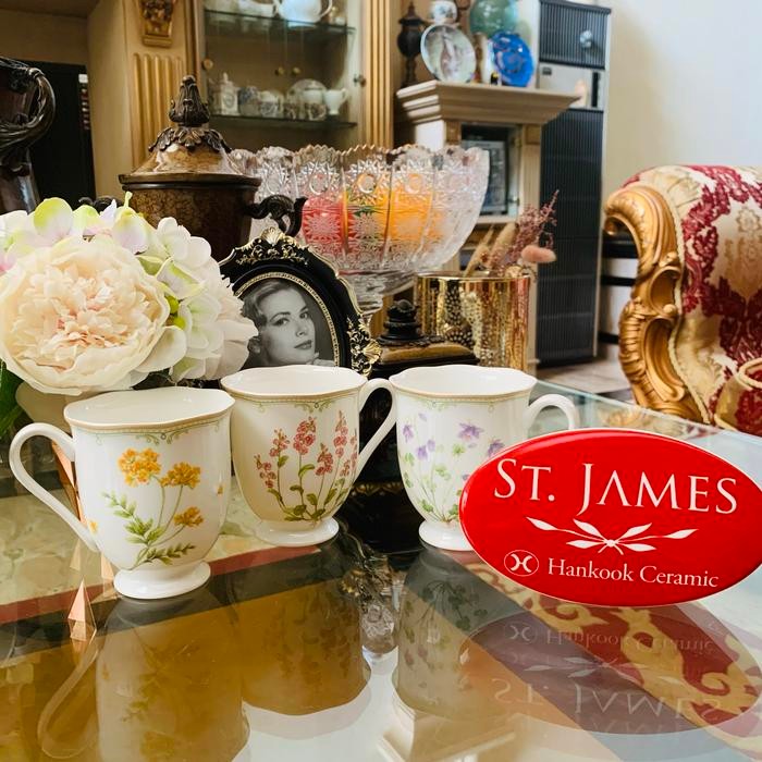 Mug / Gelas / Saint James / Garden Gate Hankook / Fine Bone China /