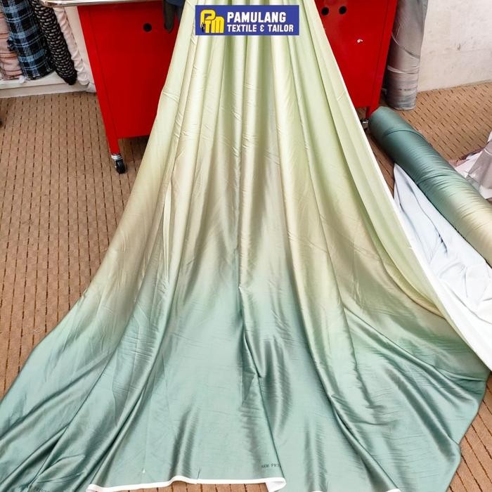 

Kain ARM Silk Premium Gradasi/Ombre Harga Per Setengah Meter (50 cm