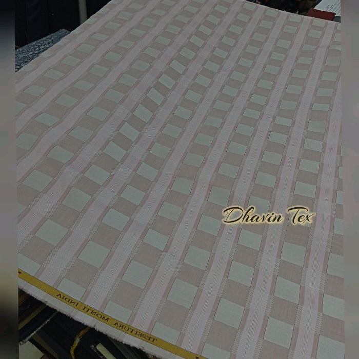 

Bahan / Kain Kemeja Katun Giza Soktas Higt Quality (Harga Per 50 Cm)