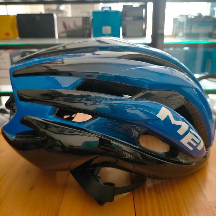 Helm MET trenta blue