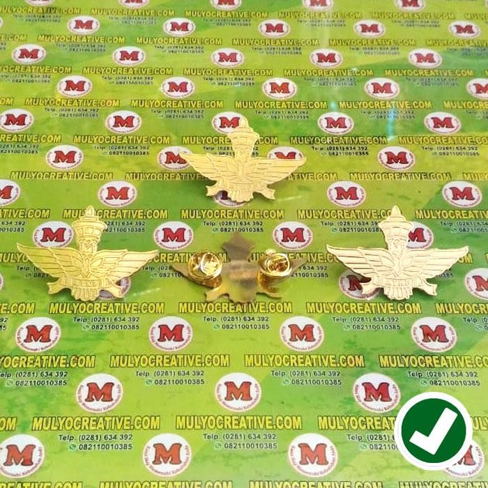 

Lencana Wing Atribut Sekolah Penerbangan ATKP PREMIUM