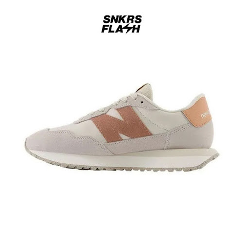 NEW BALANCE 237 BEIGE Sepatu Sneakers Wanita - WS237SSP