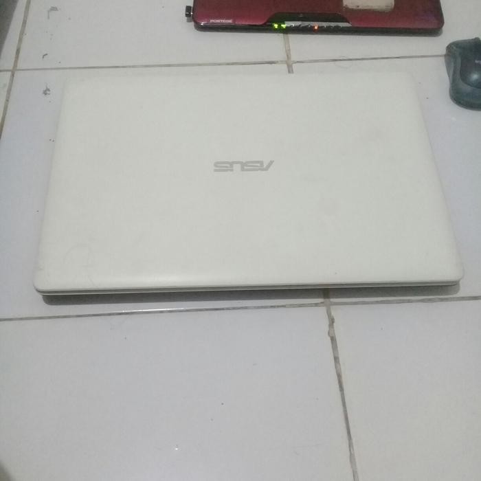 Casing Laptop Notebook Netbook Asus *