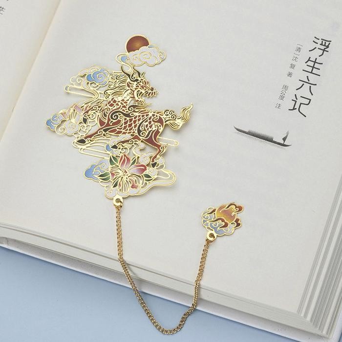 

Retro Dragon and Phoenix Metal Bookmark Tassel Pendant Book Clip Pagination Mark Student Gift