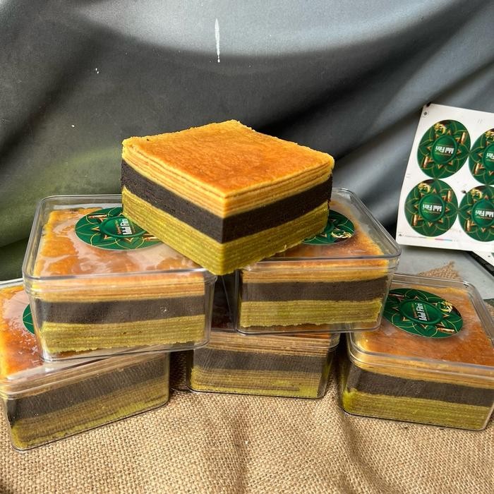 

OR6T New.. Lapis 3 Rasa Dalam 1 Lapis Ukuran 10X10Cm (Coklat,Pandan,Original)