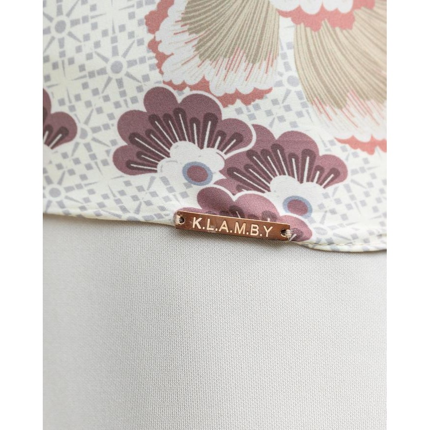 (Expert) Emily Blouse in Rosy Peach - Wearing Klamby