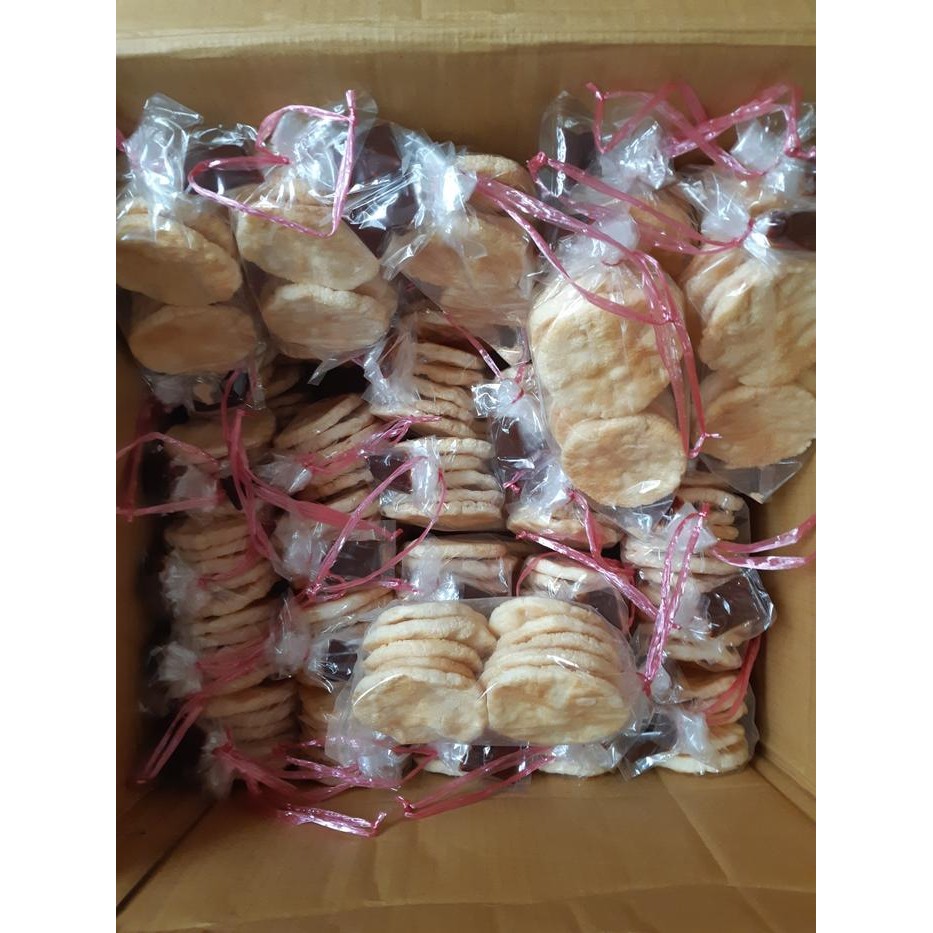 

IOI2 Krupuk/ Kemplang Panggang Isi 9 Pcs Makanan Snack Kerupuk