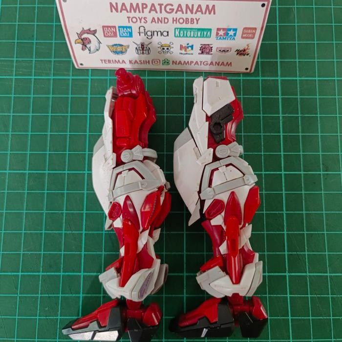 DABAN MG 1/100 ASTRAY RED FRAME METALBUILD VERSION LEGS