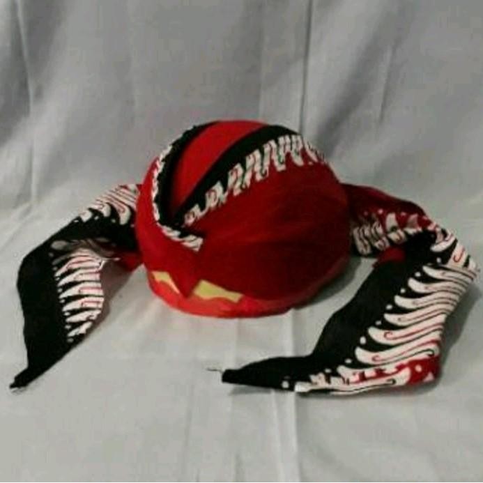 DISKON Blangkon Jogja Lipat Sliwir Motif Banyuwangi Warna Merah READY STOCK