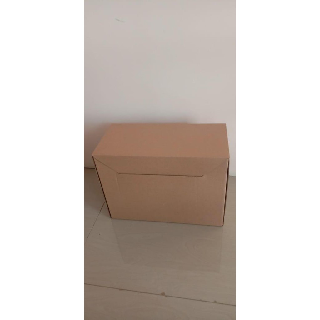 

Bisa E-Faktur! Dus Arsip / Box File / Karton Arsip (39X19X28)
