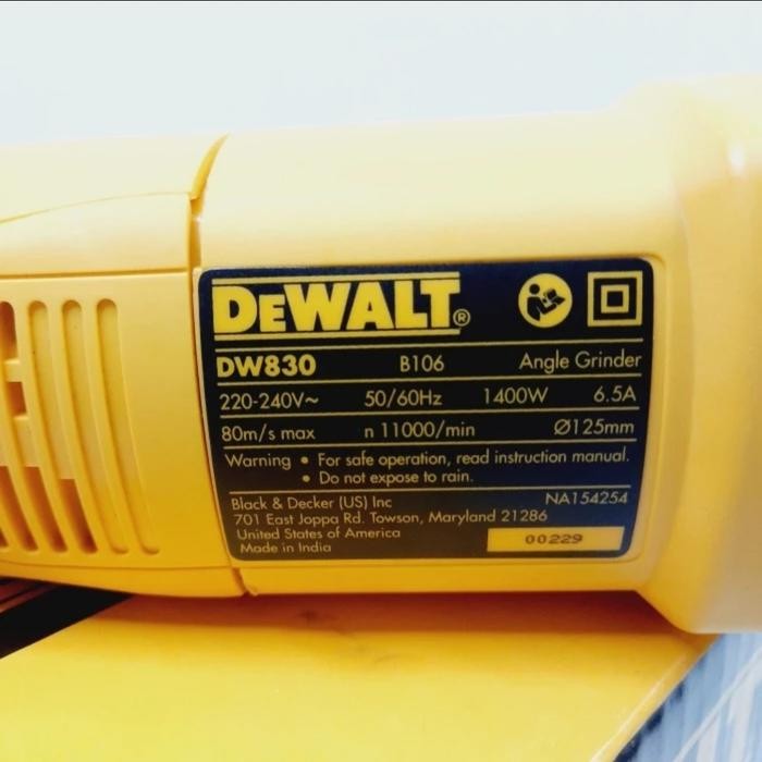 Mesin Gerinda Tangan 5 in DW830 DEWALT 5 Inch Angle Grinder DW 830 5"