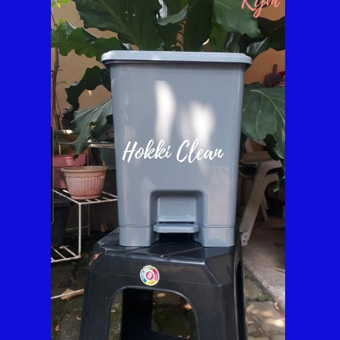 Tempat sampah injak 15 liter premium