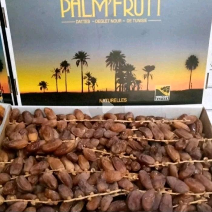 

ORIGINAL Kurma Tunisia Palm fruit 1 Kg Kurma Tangkai Original Tunisia Palm fruit READY STOCK