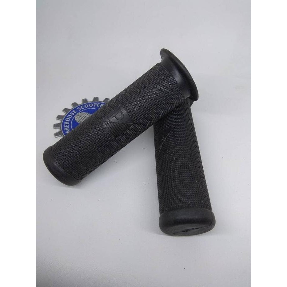 VESPA GRIP PIAGGIO LOGO UNTUK VBB SPRINT METALPLAST IMPORT
