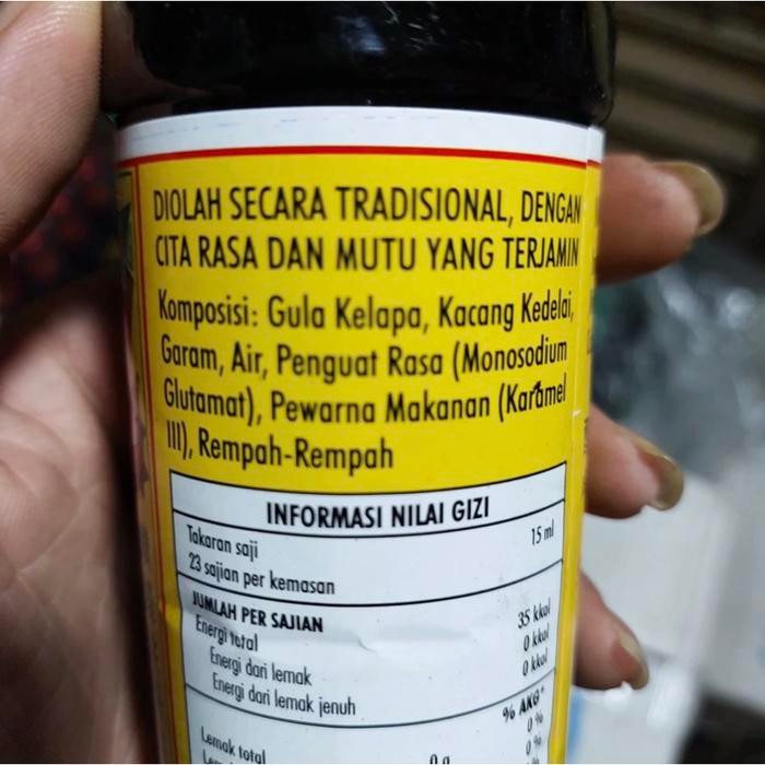 

1 Dus Isi 12 Botol Kecap Asin Cap Ikan Mas Koki Cu Tung Hin 650 Ml