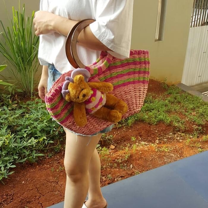Tas anyam rotan ( Eceng Gondok )