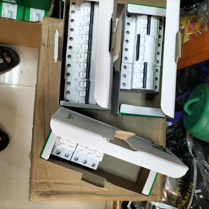 Terbaik Mcb Schneider Ik60N 3Phase 6A,10A,16A,20A
