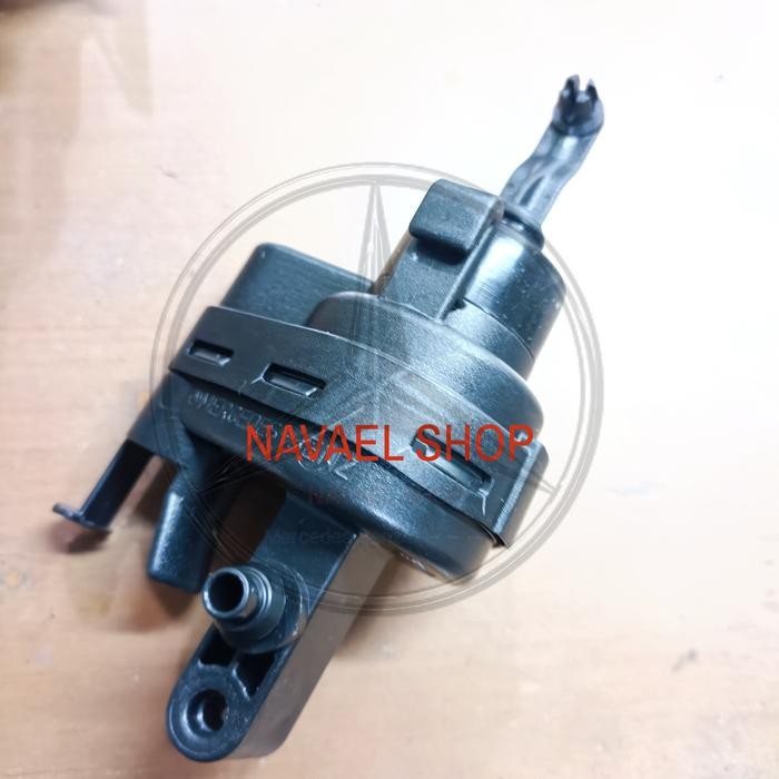 Front Door Lock Vacuum Element W202 A2028001275 Vakum Pintu Mercy Cibo Vakum Pintu W202