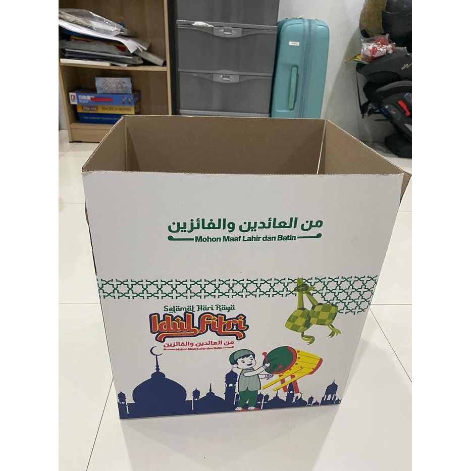 

KARDUS PARCEL LEBARAN / KARDUS IDUL FITRI 30x30x20 - SMALLPUTIH