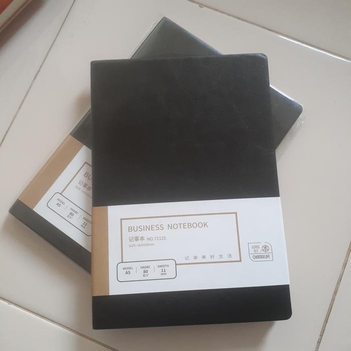 

buku agenda kulit A5/buku notebook A5 kulit (isi70lembar)