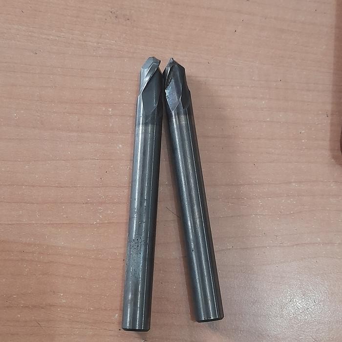 Material Carbide Patahan 10 x 75L Rod carbide tungsten
